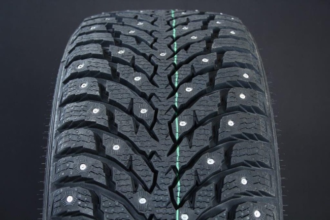 245/50R18 NOKIAN HAKKAPELIITTA 9 DUBB RUNFLAT