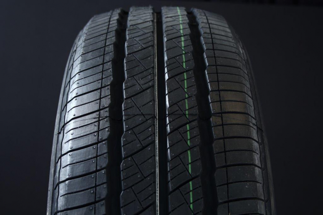 215/75R16 GOODYEAR EFFICIENT GRIP CARGO C-DÄCK