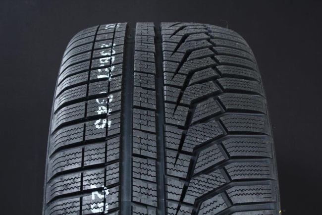 205/45R17 HANKOOK WINTER I*CEPT EVO2 W320 FRIKTION