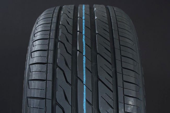 225/45R19 LANDSAIL LS588 UHP