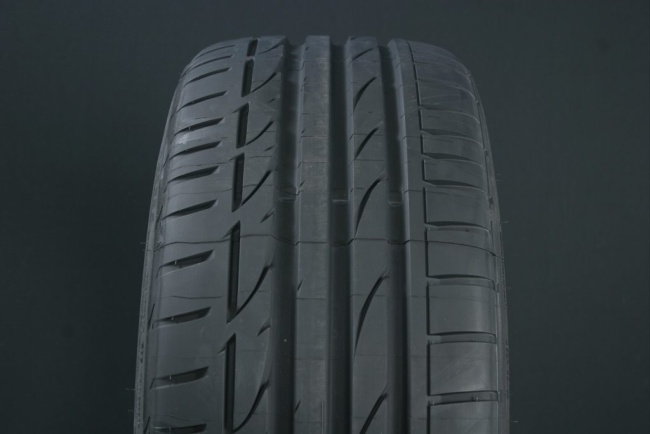 265/35R18 BRIDGESTONE POTENZA S001
