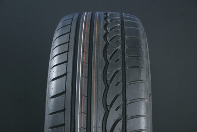 245/40R19 DUNLOP SPORT SP01