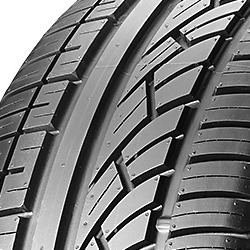 Kumho Ecsta KH11 ( 175/55 R15 77T 4PR )