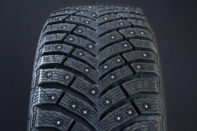 255/65R17 MICHELIN X-ICE NORTH 4 DUBB