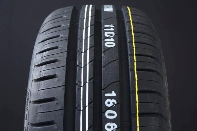 195/55R15 KUMHO ECSTA HS51