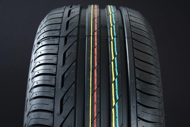 225/45R19 BRIDGESTONE TURANZA T001