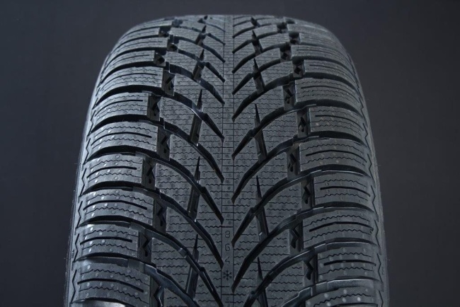 215/70R16 NOKIAN WR SUV 4 FRIKTION